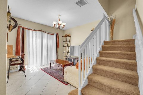 Townhouse in Saint Lucie, Florida 3 bedrooms, 140 sq.m. № 1630605 - photo 7