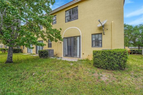 Townhouse in Saint Lucie, Florida 3 bedrooms, 140 sq.m. № 1630605 - photo 26