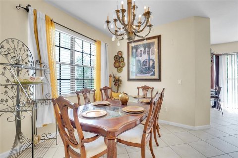 Townhouse in Saint Lucie, Florida 3 bedrooms, 140 sq.m. № 1630605 - photo 6