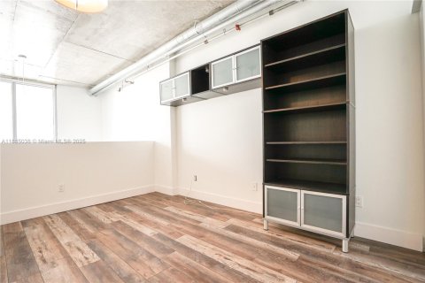 Copropriété à louer à Miami, Floride: 2 chambres, 103.4 m2 № 1930518 - photo 9