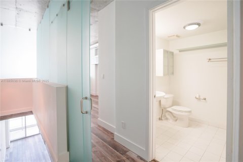 Copropriété à louer à Miami, Floride: 2 chambres, 103.4 m2 № 1930518 - photo 8
