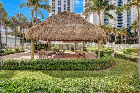 Copropriété à louer à Hollywood, Floride: 2 chambres, 125.88 m2 № 1601157 - photo 26