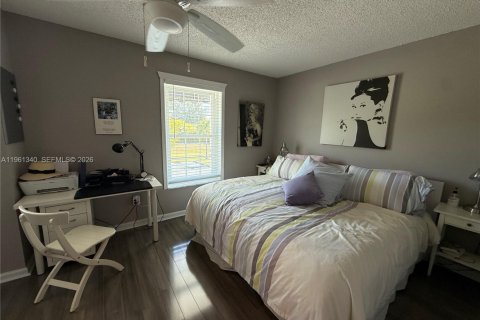 Touwnhouse à vendre à Hypoluxo, Floride: 2 chambres, 104.79 m2 № 2024956 - photo 25