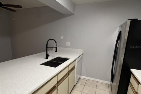 Copropriété à louer à Orlando, Floride: 2 chambres, 119.38 m2 № 1913091 - photo 6