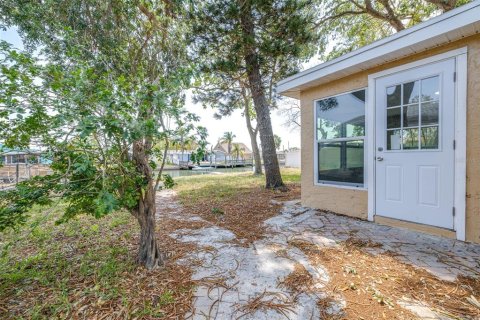 House in Hudson, Florida 3 bedrooms, 134.06 sq.m. № 1663016 - photo 23