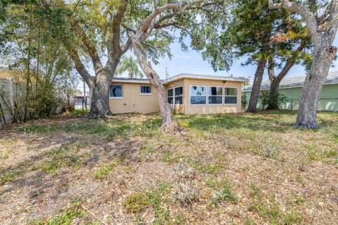 House in Hudson, Florida 3 bedrooms, 134.06 sq.m. № 1663016 - photo 24