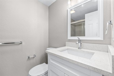 House in Hudson, Florida 3 bedrooms, 134.06 sq.m. № 1663016 - photo 12