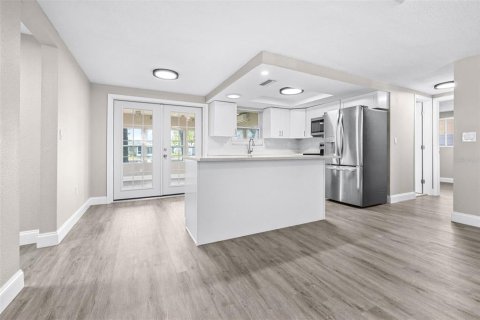 House in Hudson, Florida 3 bedrooms, 134.06 sq.m. № 1663016 - photo 6