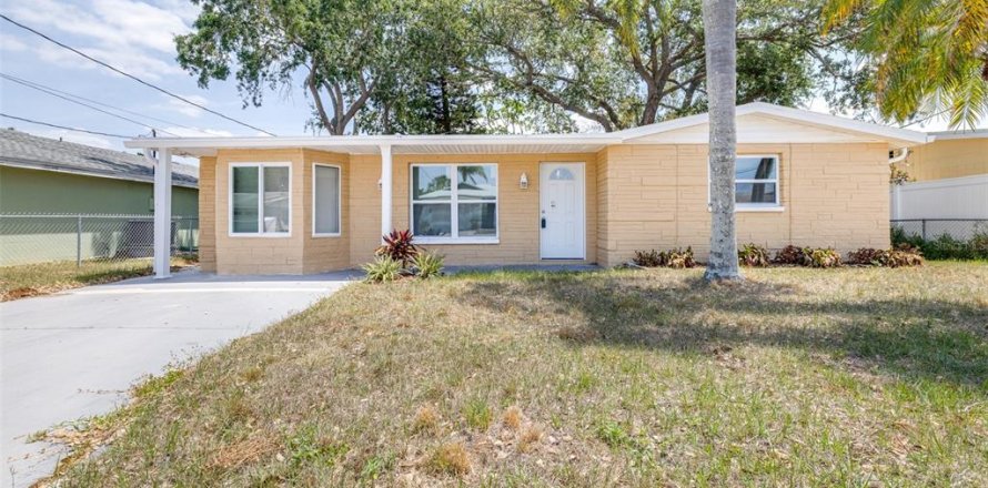 House in Hudson, Florida 3 bedrooms, 134.06 sq.m. № 1663016