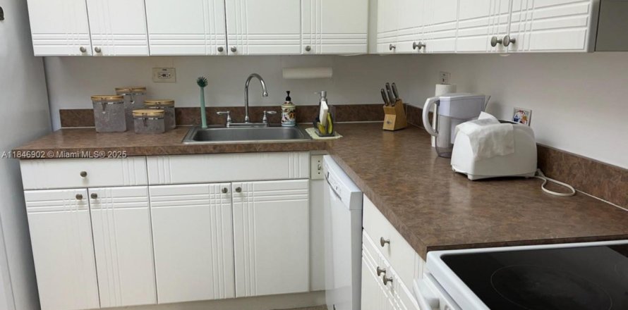 Condo à Miami, Floride, 1 chambre № 1851958