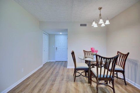 Condo in Sebring, Florida, 3 bedrooms  № 1593263 - photo 6