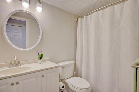 Condo in Sebring, Florida, 3 bedrooms  № 1593263 - photo 22