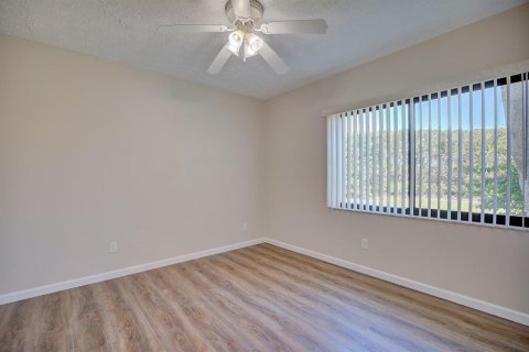 Condo in Sebring, Florida, 3 bedrooms  № 1593263 - photo 20