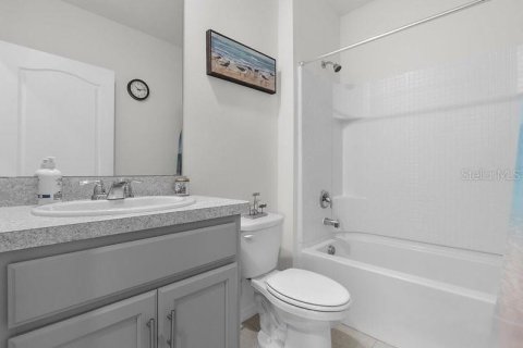 Casa en venta en Lake Alfred, Florida, 5 dormitorios, 241.64 m2 № 1408236 - foto 20