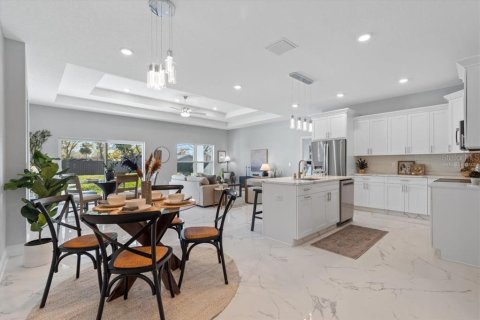 Casa en venta en Tampa, Florida, 4 dormitorios, 188.13 m2 № 1734734 - foto 10