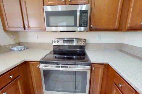 Adosado en alquiler en Miami, Florida, 3 dormitorios, 161.65 m2 № 1953563 - foto 15