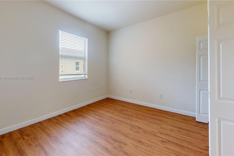 Adosado en alquiler en Miami, Florida, 3 dormitorios, 161.65 m2 № 1953563 - foto 22