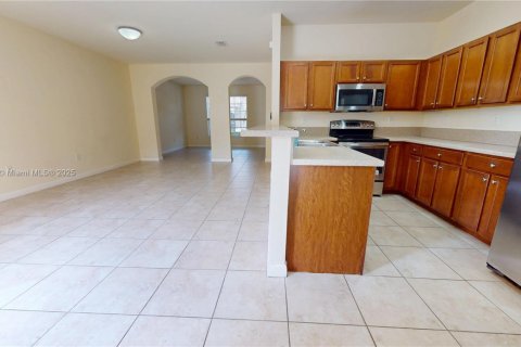 Adosado en alquiler en Miami, Florida, 3 dormitorios, 161.65 m2 № 1953563 - foto 7