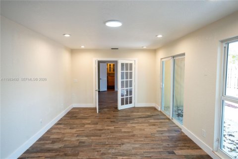 Купить виллу или дом в Корал-Спрингс, Флорида 3 спальни, 133.59м2, № 2049733 - фото 16