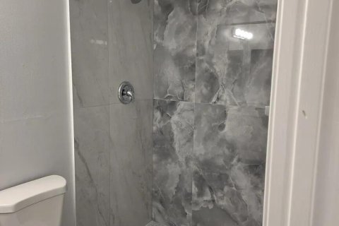 Copropriété à louer à Stuart, Floride: 2 chambres, 90.02 m2 № 2251245 - photo 10
