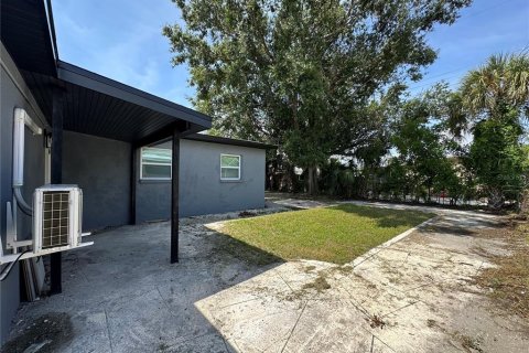 Casa en venta en Tampa, Florida, 4 dormitorios, 110.55 m2 № 1912155 - foto 18