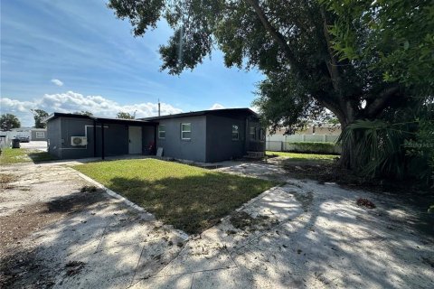Casa en venta en Tampa, Florida, 4 dormitorios, 110.55 m2 № 1912155 - foto 19