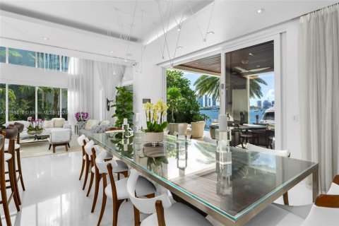 Villa ou maison à vendre à Miami Beach, Floride: 5 chambres, 448.44 m2 № 1942760 - photo 9