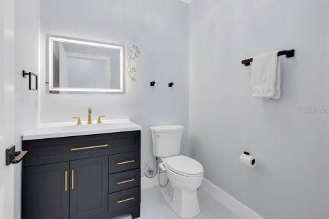 Touwnhouse à vendre à Orlando, Floride: 3 chambres, 195.47 m2 № 2420476 - photo 23