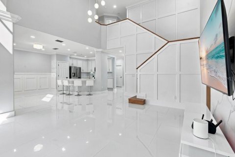 Touwnhouse à vendre à Orlando, Floride: 3 chambres, 195.47 m2 № 2420476 - photo 4