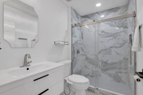 Touwnhouse à vendre à Orlando, Floride: 3 chambres, 195.47 m2 № 2420476 - photo 21