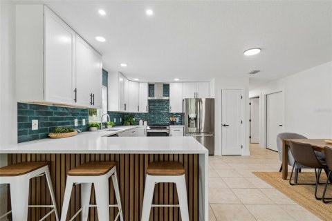 Villa ou maison à vendre à Saint Petersburg, Floride: 5 chambres, 175.59 m2 № 2227756 - photo 7