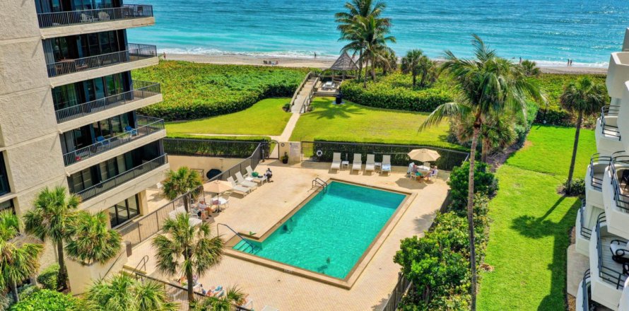 Condominio en Juno Beach, Florida, 2 dormitorios  № 1035810