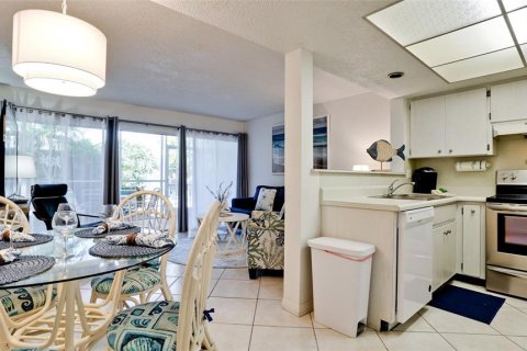 Condo in Holmes Beach, Florida, 1 bedroom  № 1568192 - photo 22