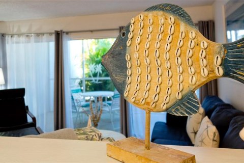 Condo in Holmes Beach, Florida, 1 bedroom  № 1568192 - photo 12