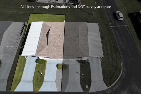 Condominio en venta en Lehigh Acres, Florida, 2 dormitorios № 2034290 - foto 10