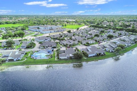 Купить таунхаус в Майами, Флорида 3 спальни, 115.66м2, № 1954775 - фото 10