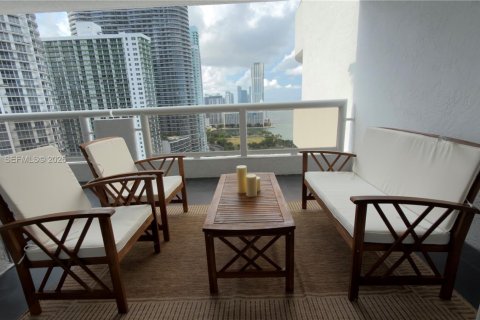 Condo in Miami, Florida, 1 bedroom  № 2075252 - photo 15