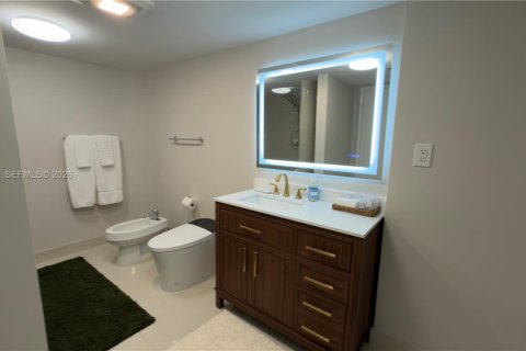 Condo in Miami, Florida, 1 bedroom  № 2075252 - photo 18