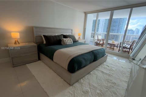 Condo in Miami, Florida, 1 bedroom  № 2075252 - photo 6