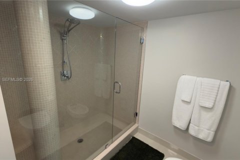 Condo in Miami, Florida, 1 bedroom  № 2075252 - photo 10