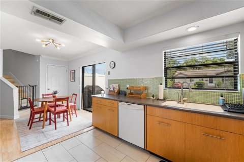 Купить кондоминиум в Орландо, Флорида 7 комнат, 94.39м2, № 1845276 - фото 18