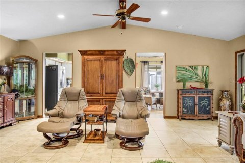 Villa ou maison à vendre à Palm Coast, Floride: 3 chambres, 165.09 m2 № 2305940 - photo 15