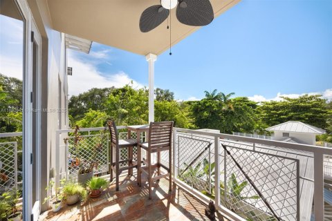 Copropriété à vendre à Miami, Floride: 1 chambre, 101.45 m2 № 1931993 - photo 2