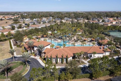 House in Davenport, Florida 12 bedrooms, 454.01 sq.m. № 1194895 - photo 19