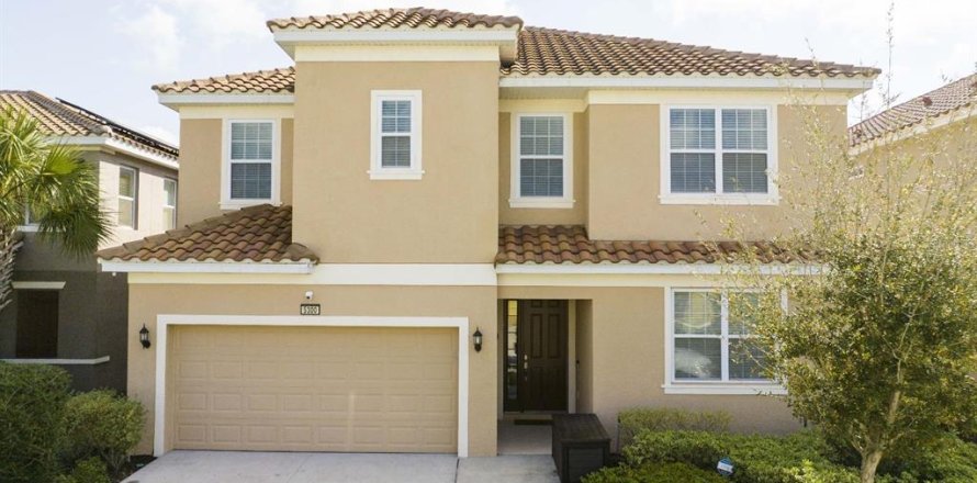 House in Davenport, Florida 12 bedrooms, 454.01 sq.m. № 1194895