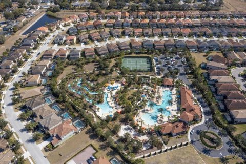 House in Davenport, Florida 12 bedrooms, 454.01 sq.m. № 1194895 - photo 20