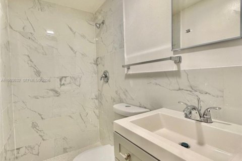 Appartement à louer à Miami, Floride: 1 chambre, 65.03 m2 № 2063021 - photo 5