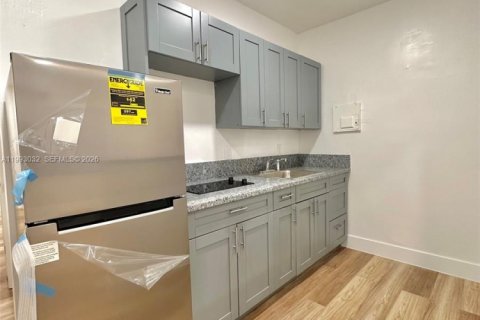 Appartement à louer à Miami, Floride: 1 chambre, 65.03 m2 № 2063021 - photo 10