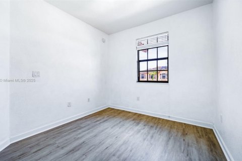 Купить таунхаус в Хомстед, Флорида 3 спальни, 152.55м2, № 1898231 - фото 23