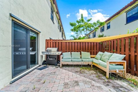 Купить таунхаус в Хомстед, Флорида 3 спальни, 152.55м2, № 1898231 - фото 28